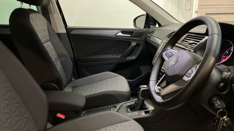 Volkswagen Tiguan 1.5 TSI 150 Life 5dr DSG Petrol Estate